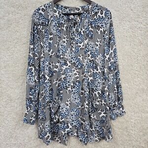 Melissa McCarthy Seven7 Womens Butterfly Flowy Top Size 2X Lightweight Artsy